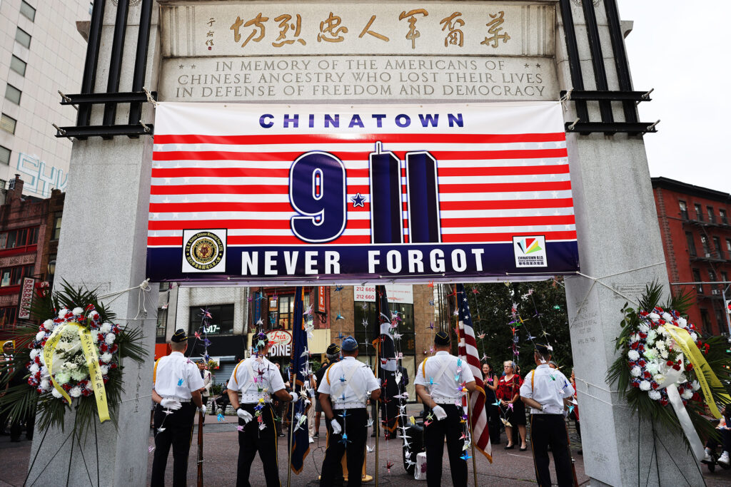 その他 i-D No. 356 OUR WORLD, OUR FUTURE RARE! Stussy X Commonwealth Olympics Tshirt Size Medium | eBay